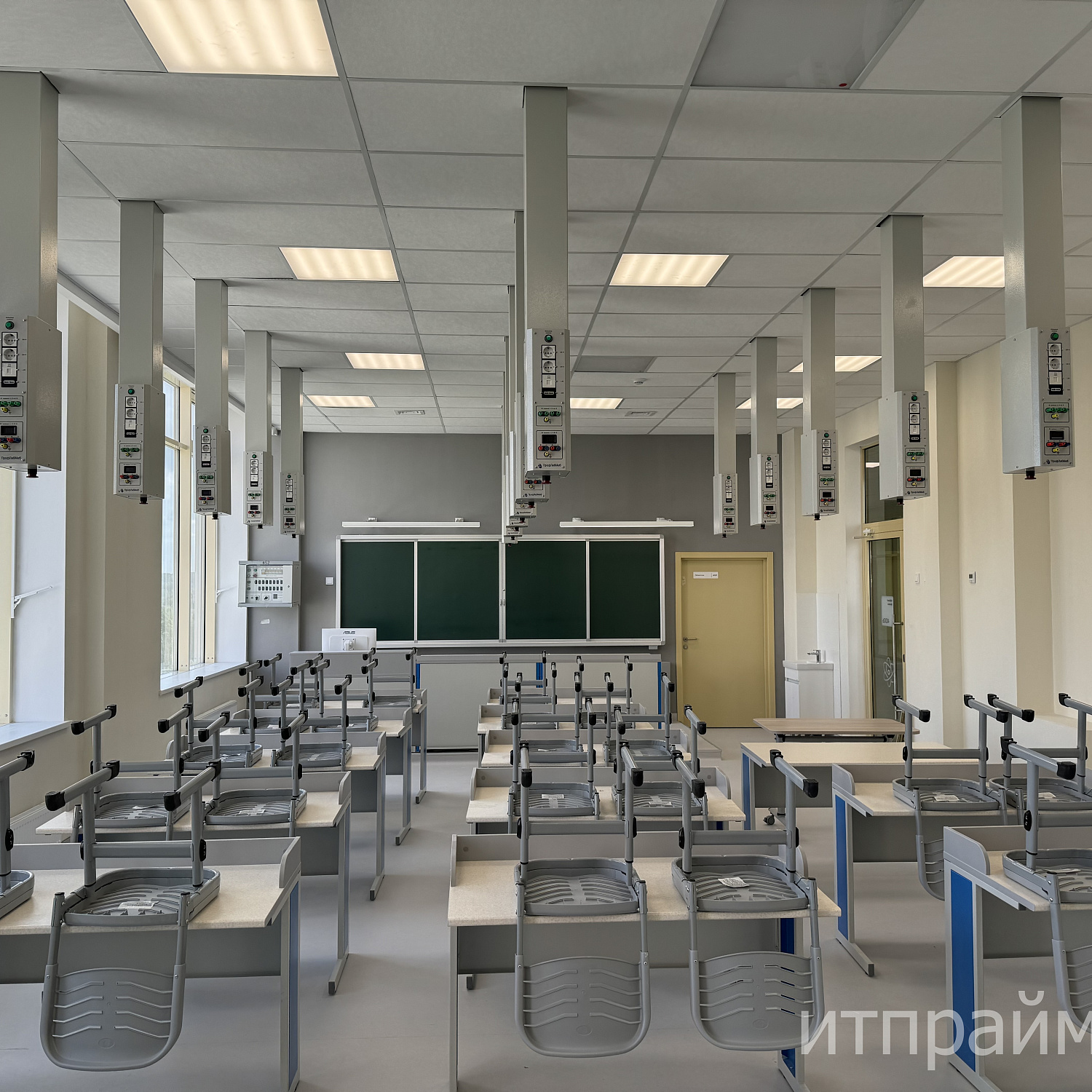 СОШ №1 в квартале №17 планировочного района «Академический» в г. Екатеринбурге (МАОУ СОШ 133 г. Екатеринбург)